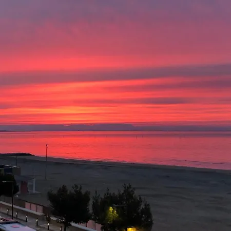 Appartement Vista Mare A 10m Dalla Spiaggia, 8 Piano E Parcheggio Privato *