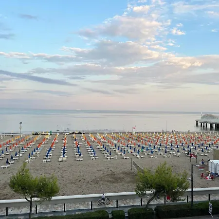 Vista Mare A 10m Dalla Spiaggia, 8 Piano E Parcheggio Privato Appartement